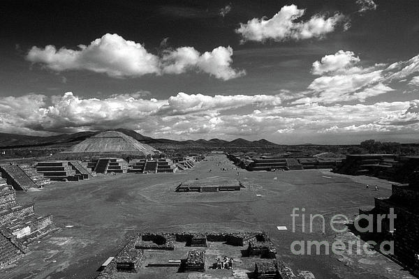 AVENUE OF THE DEAD Teotihuacan Mexico Photograph - AVENUE OF THE DEAD