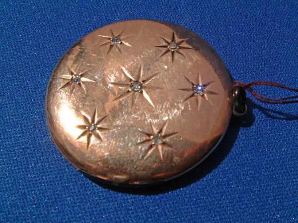 antique gold jewelry cartoon