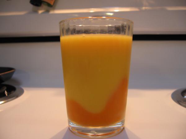 orange carrot juice glass