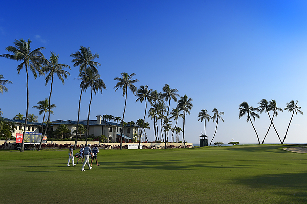 Sony Open in Hawaii - Round One Photograph by Stan Badz