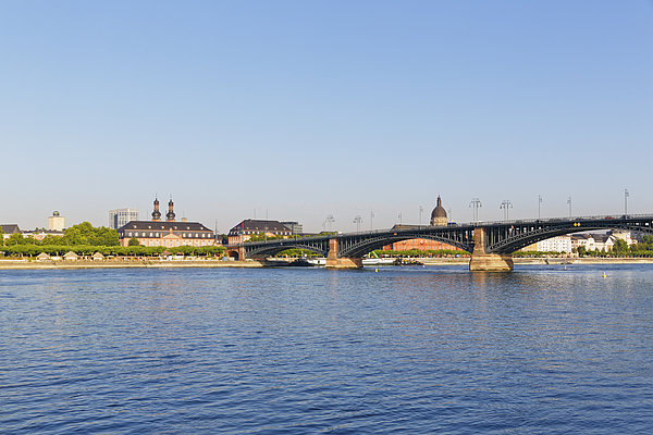 Germany, Mainz, view to parliament at Deutschhaus Mainz and Theodor Heuss Bridge with Rhine River in front Photograph by Westend61