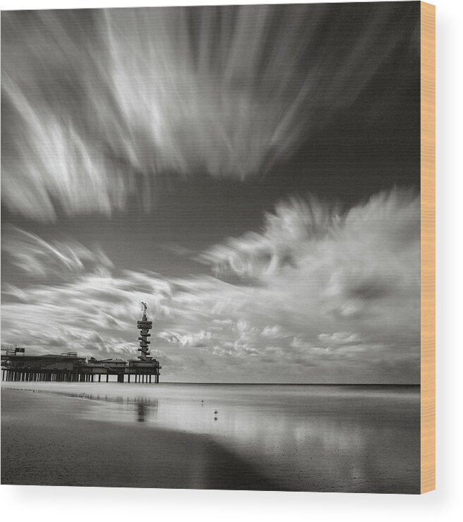 Scheveningen Pier Wood Print featuring the photograph Pier End by Dave Bowman