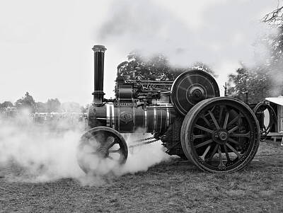 Studio Grafika Vintage Posters -  Steam Tractor at Onlow Park by Paul Williams