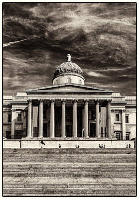 Graphic Tees - The National Gallery BW by Lenny Carter
