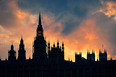 War Ships And Watercraft Posters - Westminster Palace silhouette by Songquan Deng