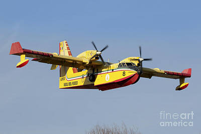 Transportation Royalty-Free and Rights-Managed Images - A Cl-415 Italian Fire Hunter by Luca Nicolotti