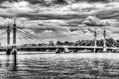 Modern Abstraction Pandagunda - The Albert Bridge London by David Pyatt