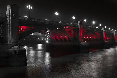Amy Weiss - Southwark Bridge London by David Pyatt