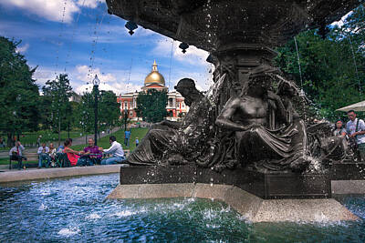 Mother And Child Animals - Brewer Fountain and State House on Boston Common by Tom Gort