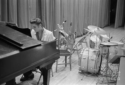 Musician Royalty-Free and Rights-Managed Images - Elvis Presley on piano waiting for a show to start 1956 by The Harrington Collection