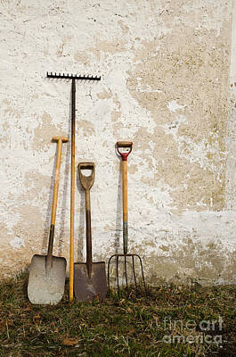 Jolly Old Saint Nick - Garden tools by Kennerth and Birgitta Kullman