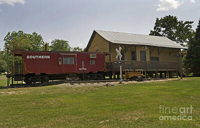 Red Roses - Gilbert Caboose by Skip Willits