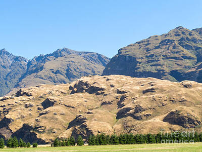State Love Nancy Ingersoll Rights Managed Images - Mountainous terrain near Wanaka Southern Alps NZ Royalty-Free Image by Stephan Pietzko
