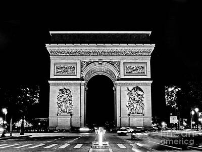 Aloha For Days - Paris - France - Arc de Triomphe by Carlos Alkmin