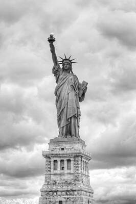 Civil War Art - Statue of Liberty Full by Dave Beckerman