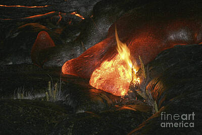 Abstract Shapes Janice Austin Royalty Free Images - Kilauea Pahoehoe Lava Flow, Big Island Royalty-Free Image by Martin Rietze