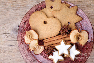 Macaroons - Christmas Gingerbread by Nailia Schwarz