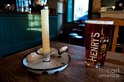 Beer Photos - A pint of Henrys by Rob Hawkins