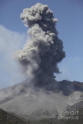 Grace Kelly - Ash Cloud Eruption From Sakurajima by Richard Roscoe