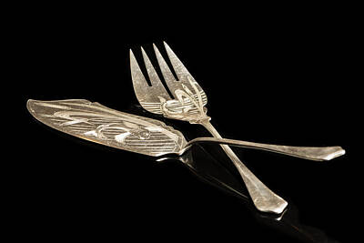 Coy Fish Michael Creese Paintings - Fish knife and fork made of silver with engravings by Stefan Rotter
