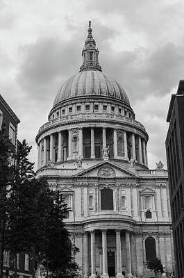 Wild Weather - St Pauls Cathedral, London   by Bob Cuthbert
