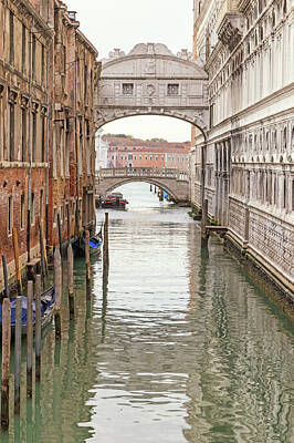 Laundry Room Signs - The Bridge of Sighs in Venice  by Jaroslav Frank