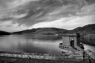 Abstract Animalia Royalty Free Images - Spring view of Ladybower reservoir, Derwent Valley, Derbyshire,  Royalty-Free Image by Dave Porter