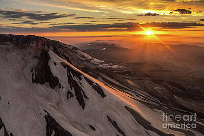 Whimsical Flowers - Aerial Mount St Helens Sunset Sunstar by Mike Reid