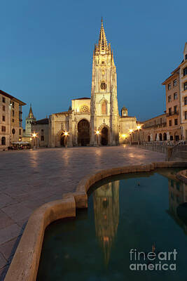 Maps Rights Managed Images - Cathedral of Oviedo Royalty-Free Image by Francisco Javier Gil Oreja