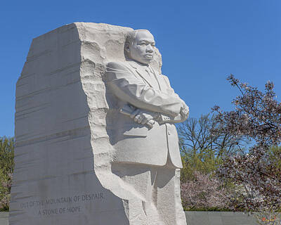 Curated Travel Chargers - Dr. Martin Luther King, Jr. Memorial at Cherry Blossom Time DS0073 by Gerry Gantt