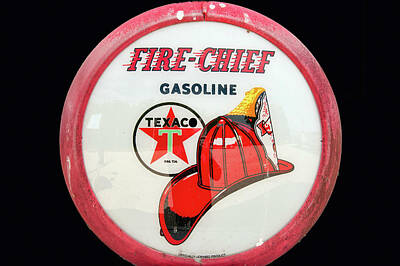 Pineapple - Fire Chief Gas by Steve Stuller