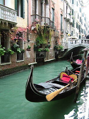 Donna Corless Royalty-Free and Rights-Managed Images - Gondola By The Restaurant by Donna Corless