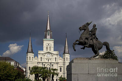Bowling - Jackson Square, New Orleans by Bob Estremera