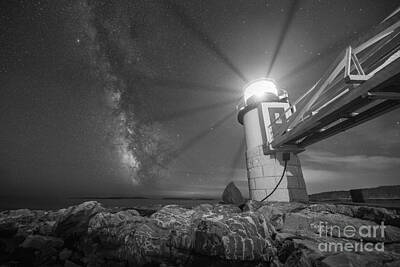 Graphic Tees - Marshall Point Guiding Light bw by Michael Ver Sprill