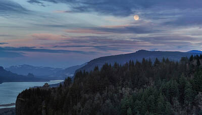 World War 2 Action Photography - Moonrise Over Crown Point by David Gn