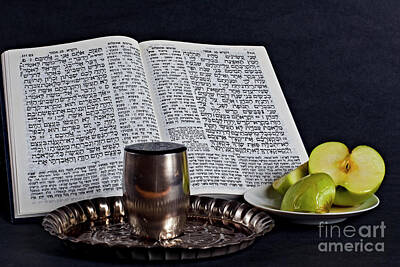 Minimalist Movie Posters 2 - Prayer book, Apple Honey, goblet by Yossi Aptekar