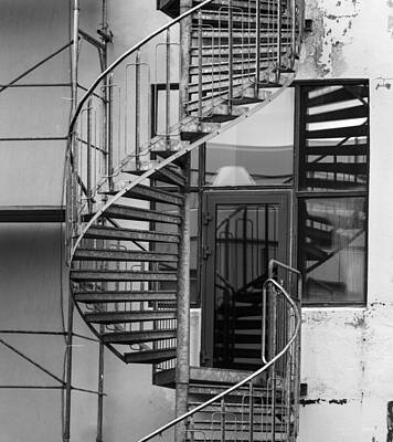 Aretha Franklin - Spiral Staircase Reykjavik Iceland 1115 by Bob Neiman