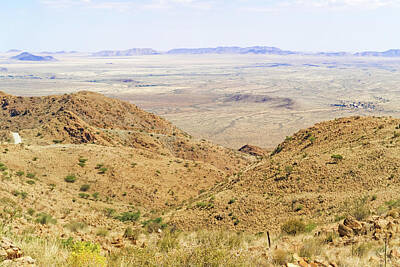 Sheep - Spreetshoogte Pass landscape in Namibia by Marek Poplawski