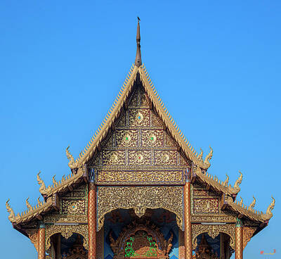 Mother And Child Animals - Wat Kamphaeng Ngam Phra Wihan Gable DTHCM0993 by Gerry Gantt