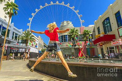 Cowboy - Las Vegas woman ferris wheel by Benny Marty