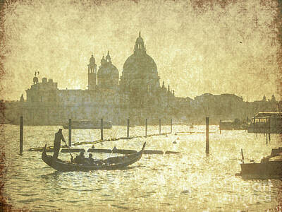 Skylines Digital Art - Gondola tour on the Lagoon in Venice by Patricia Hofmeester