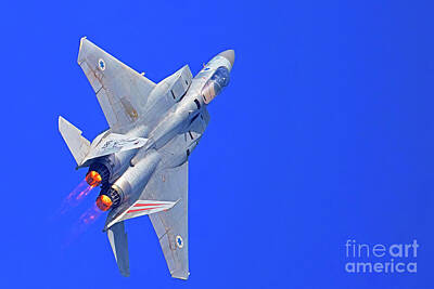 Vesna Antic Abstract Paintings - IAF F-15C Fighter jet k4 by Hezi Shmueli