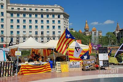 Negative Space Royalty Free Images - libertat Presos Politics stalls in Barcelona Royalty-Free Image by David Fowler