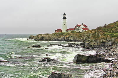 Modern Sophistication Beaches And Waves - Portland Head Lighthouse 2836 by Jack Schultz