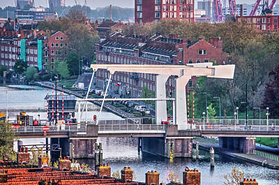 Modern Man Classic London - Rotterdam Mathenesserbridge by Frans Blok