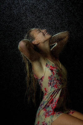 Outerspace Patenets - Jennah modeling water splash photos by Dan Friend