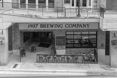 Beer Photos - 1907 Brewing Company Black and White by Sharon Popek