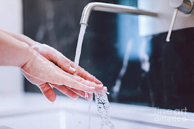 Modigliani - Washing hands with foam soap. Hygiene, preventing coronavirus by Michal Bednarek