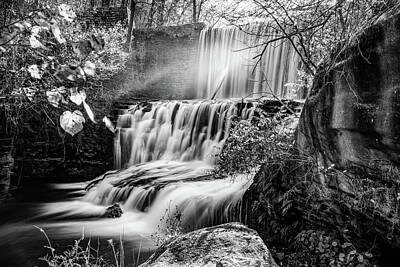 Landscapes Kadek Susanto Royalty Free Images - Blanchard Springs Waterfall Below Mirror Lake - Black and White Edition Royalty-Free Image by Gregory Ballos