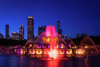 Celebrity Watercolors - Buckingham Fountain And Chicago Skyline At Night by Elvira Peretsman